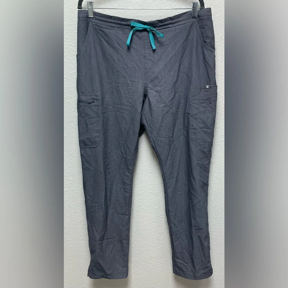 Figs Women’s Charcoal Gray Technical Scrub Cargo Pants Size Large